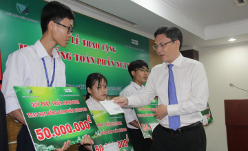 NutiFood trao học bổng 600 triệu đồng cho sinh viên ĐHQG-HCM